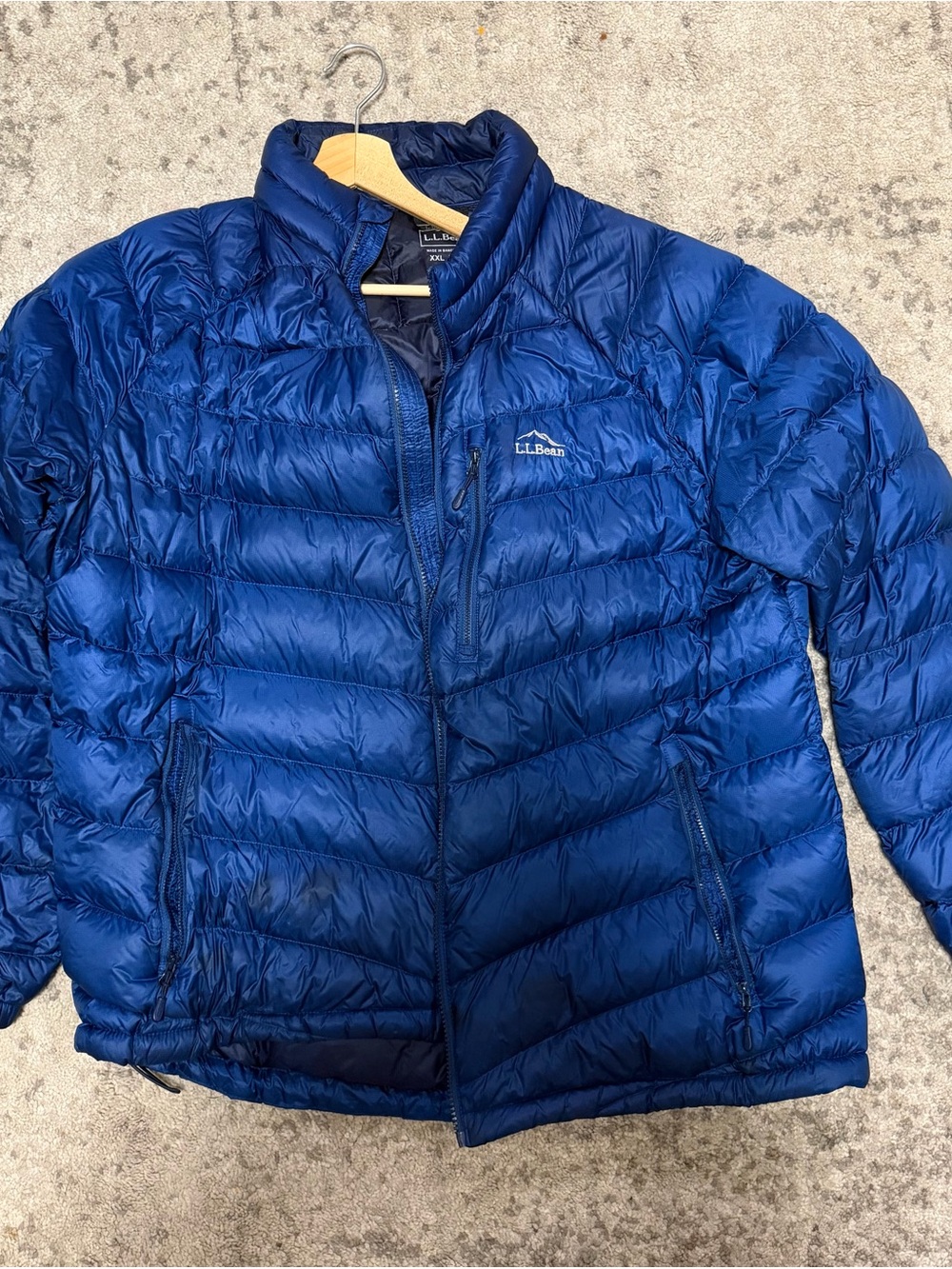 L.L. Bean Men's Ultralight 850 Down Jacket Royal Blue